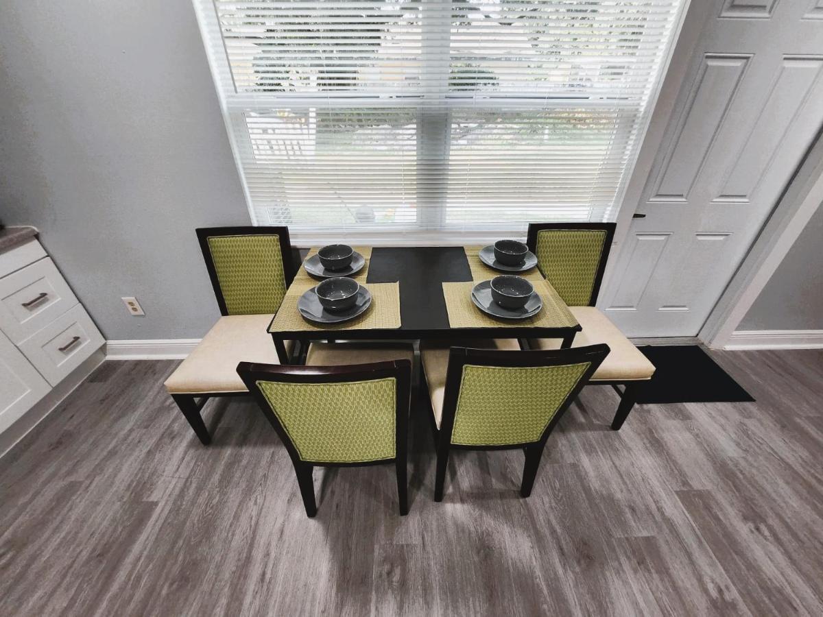 Cheerful Super Suite + 2 Queen + Sofa Bed Minutes From The Airport! Tampa Extérieur photo