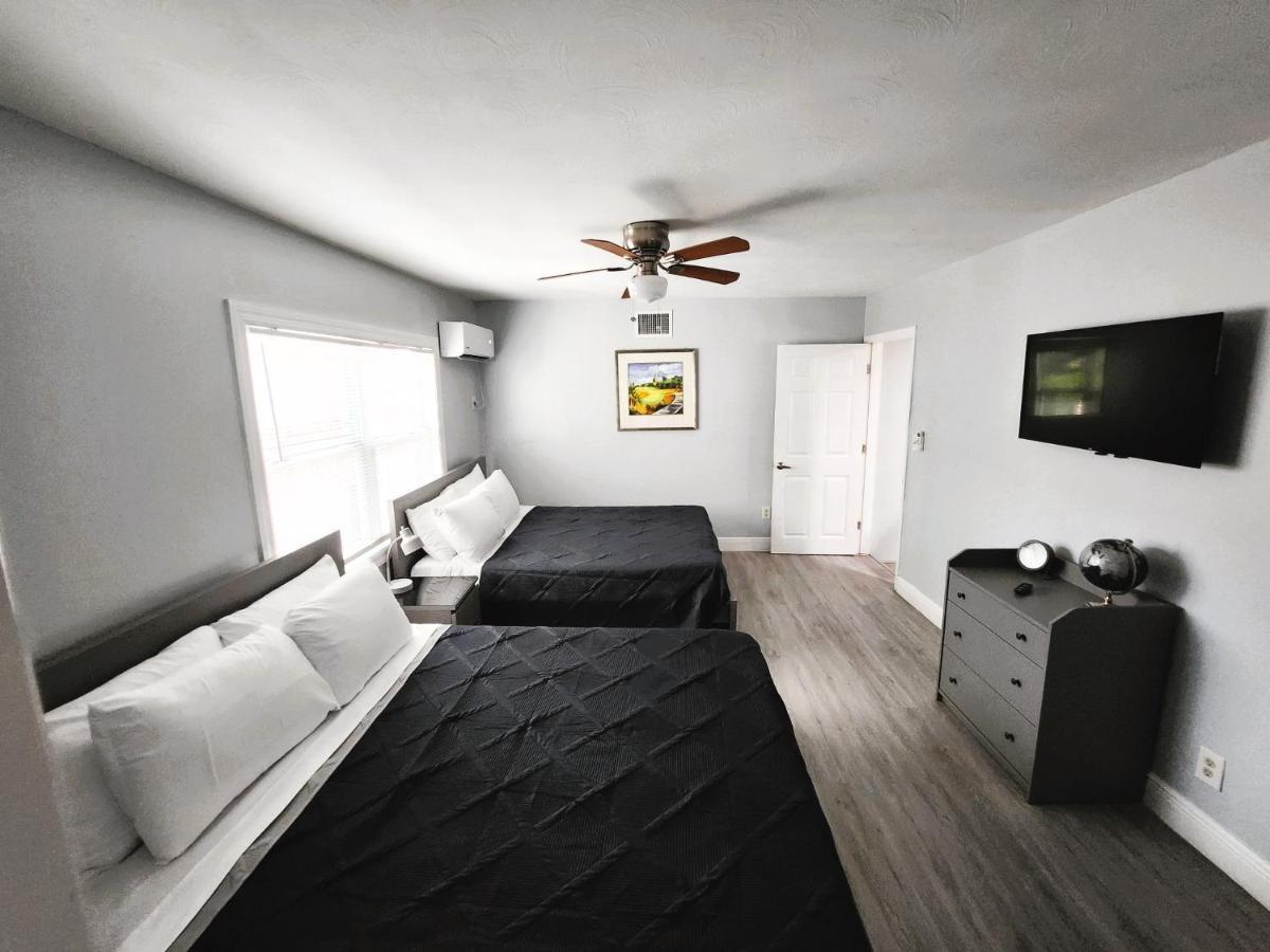 Cheerful Super Suite + 2 Queen + Sofa Bed Minutes From The Airport! Tampa Extérieur photo